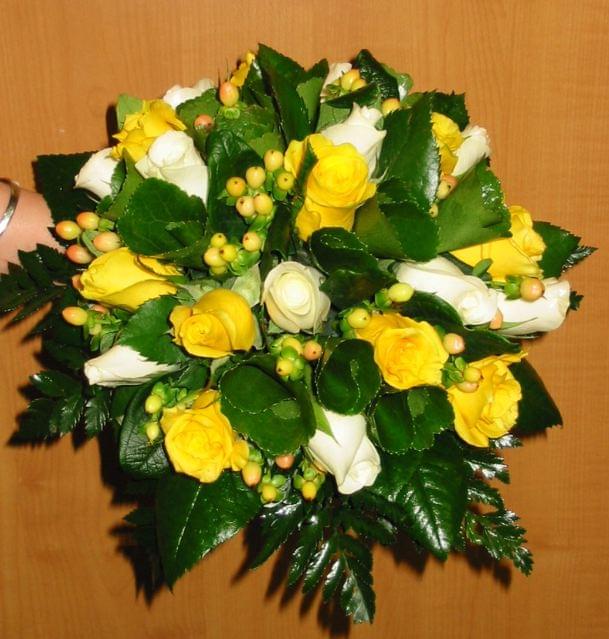 Bouquet rond fleuriste Bois d'Arcy